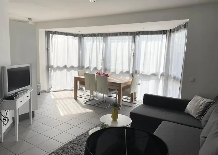 Innenstadt Neumarkt-schildergasse Stylische Апартаменты *